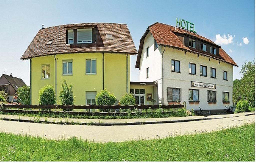 Hotel Zum Goldenen Wagen Maulburg Ngoại thất bức ảnh