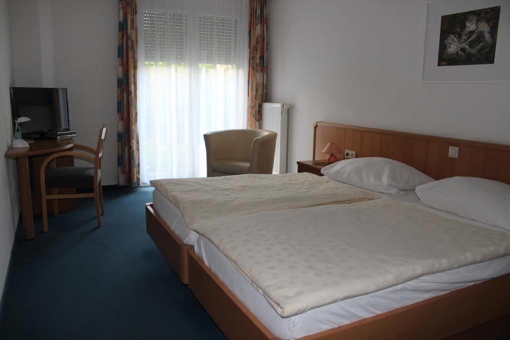 Hotel Zum Goldenen Wagen Maulburg Ngoại thất bức ảnh